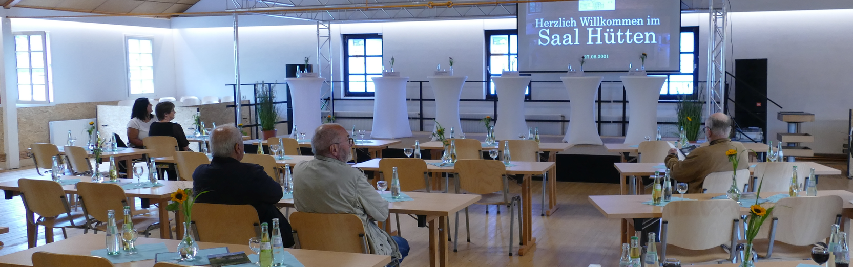 Festsaal mit Bühne